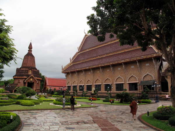 The main chapel and pagoda of Wat Neramit