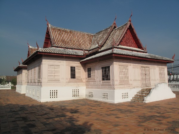 Chaturamuk Pavilion, displaying memorabilia of King Rama IV