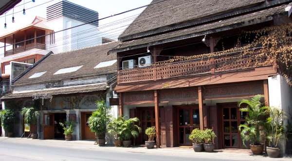 Old shop-houses along the Ping River