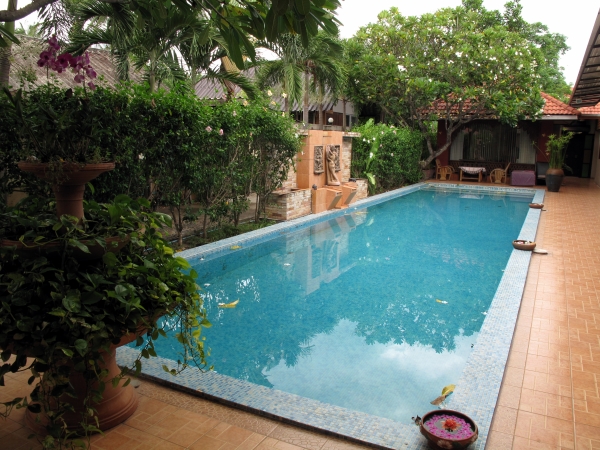 The Swimming Pool at Praepimpalai