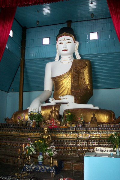 Wat Jong Kam Buddha