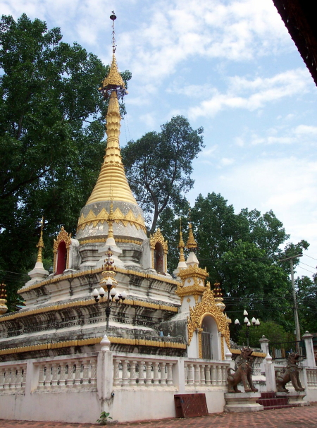 Stupa at Wat Kam Ko