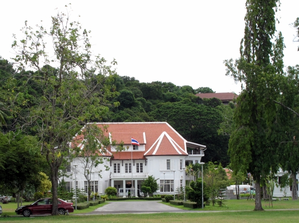 Khao Noi Palace