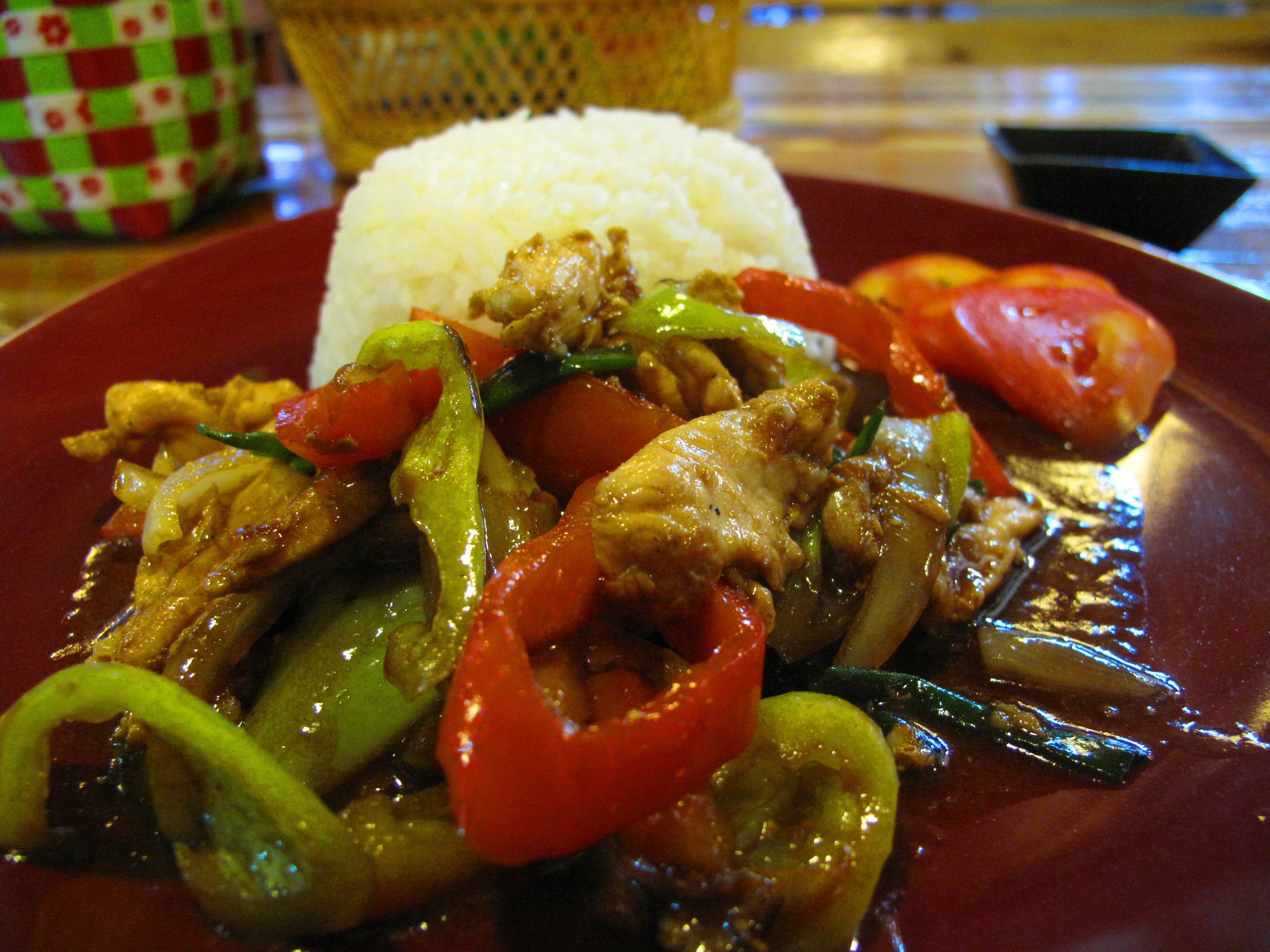 Stir-fried pork with banana chilies