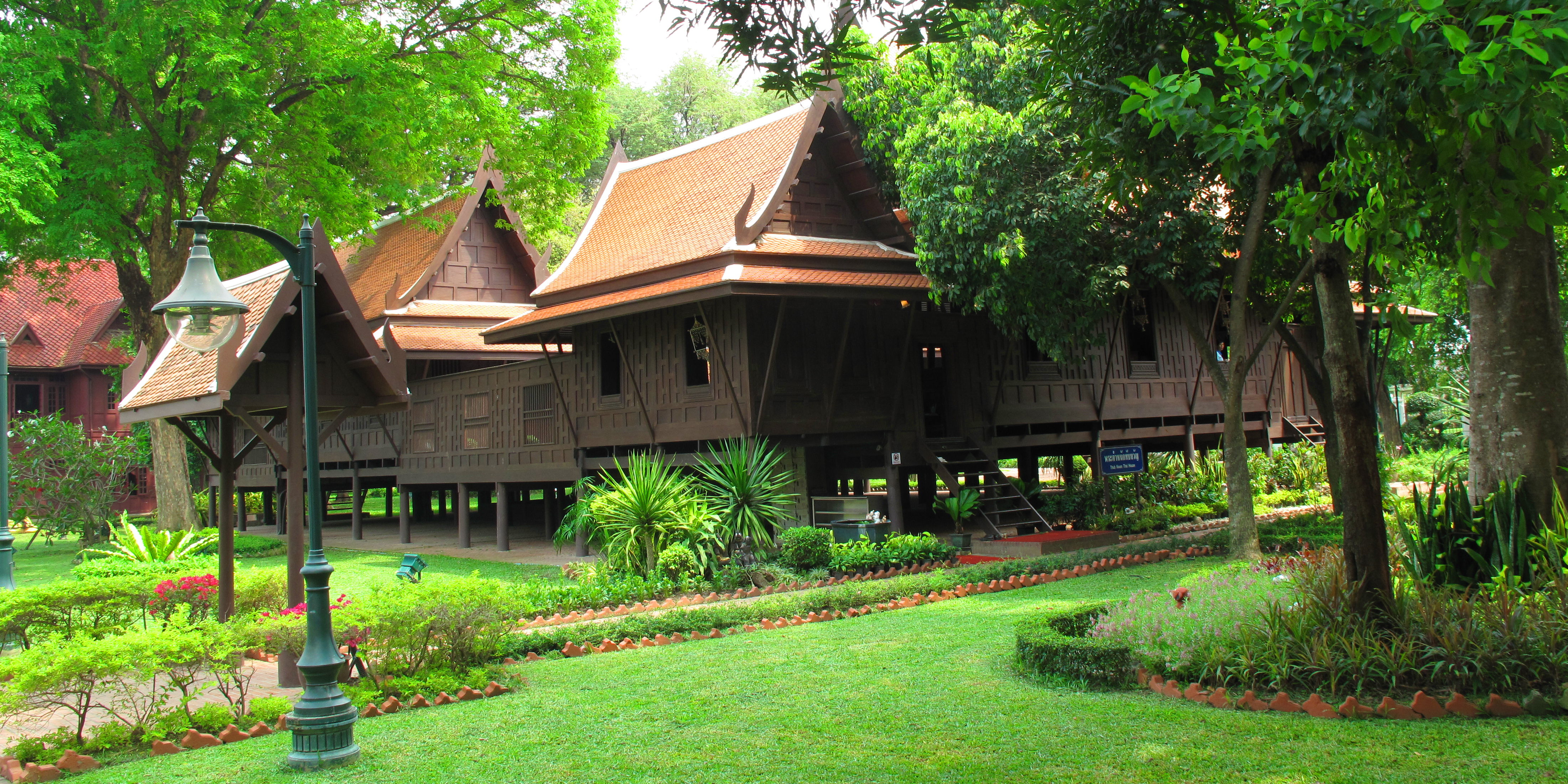 Tab Khwan Mansion