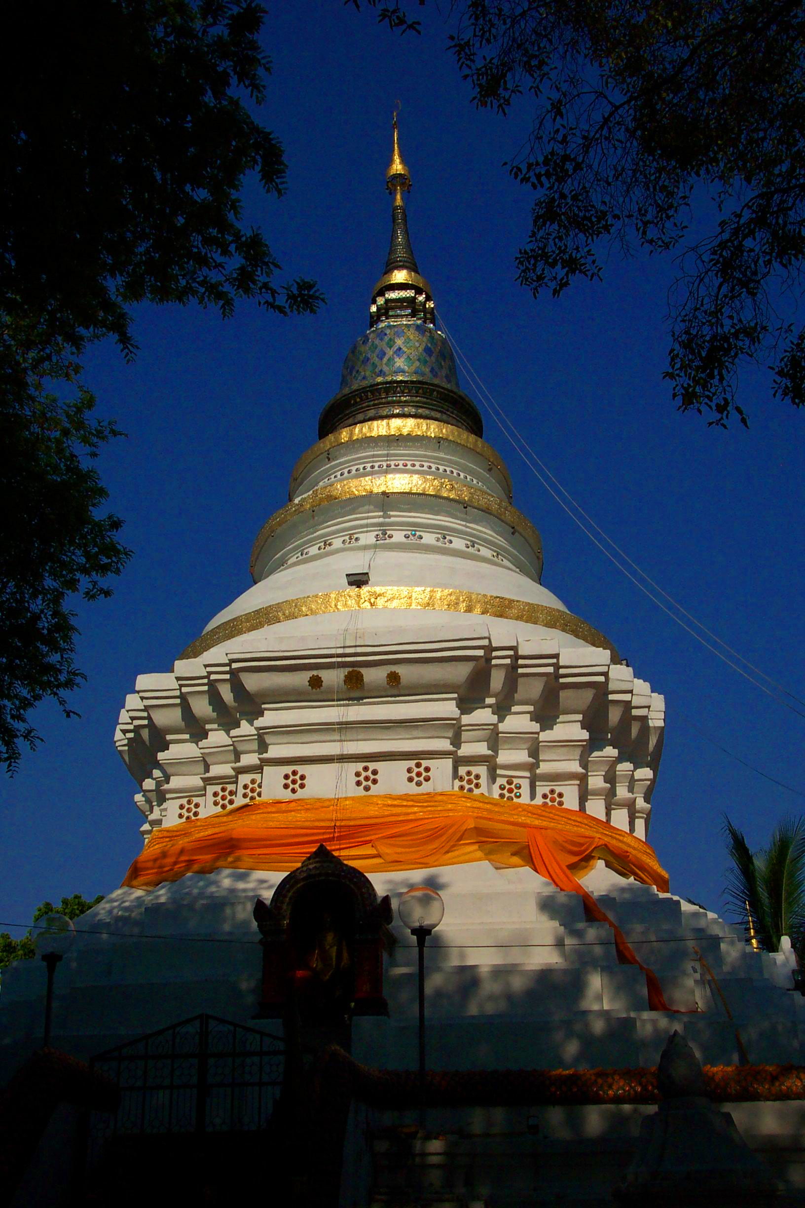 Wat Gate Chedi